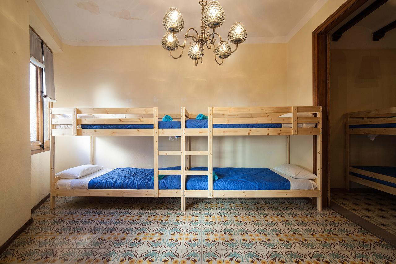 Bed In Girona Bed & Breakfast Eksteriør bilde