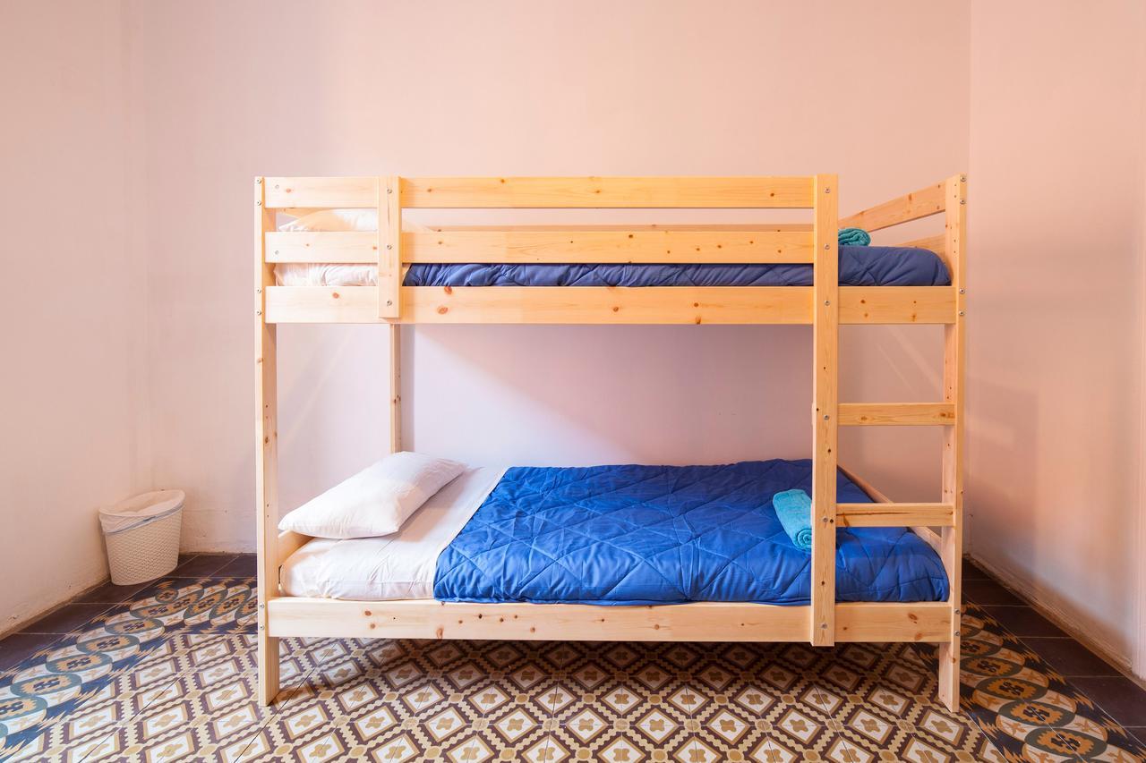 Bed In Girona Bed & Breakfast Eksteriør bilde
