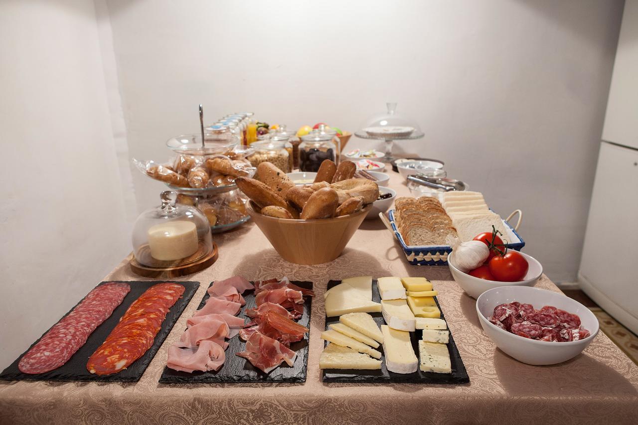 Bed In Girona Bed & Breakfast Eksteriør bilde