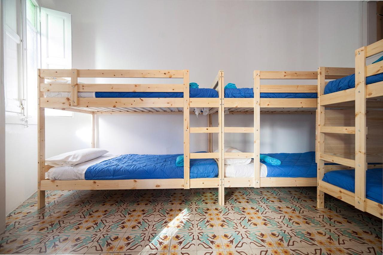 Bed In Girona Bed & Breakfast Eksteriør bilde