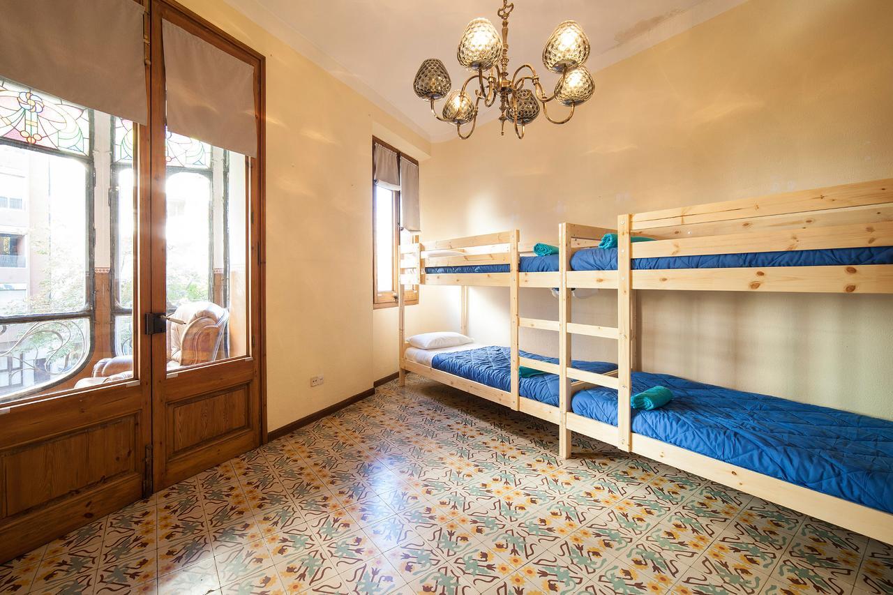 Bed In Girona Bed & Breakfast Eksteriør bilde